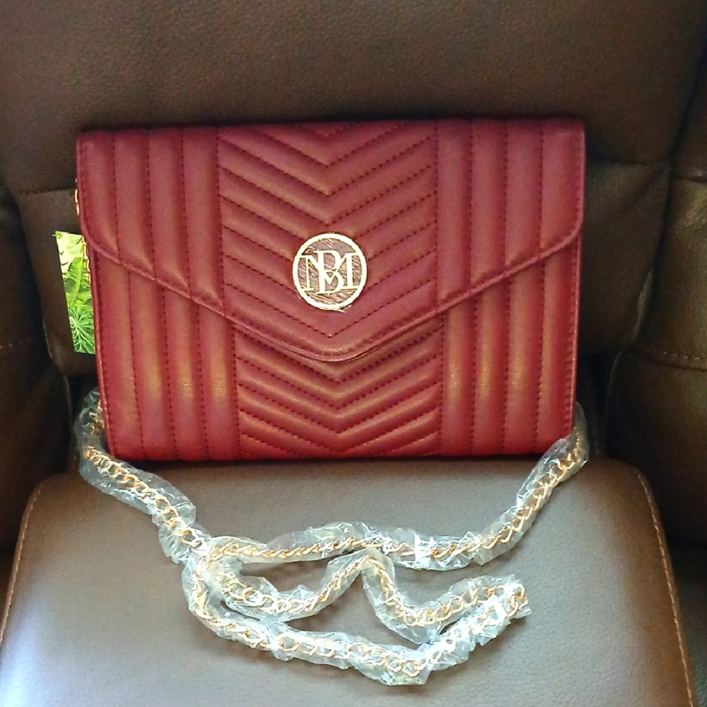 Badgley mischka Chic Burgundy Quilted Clutch